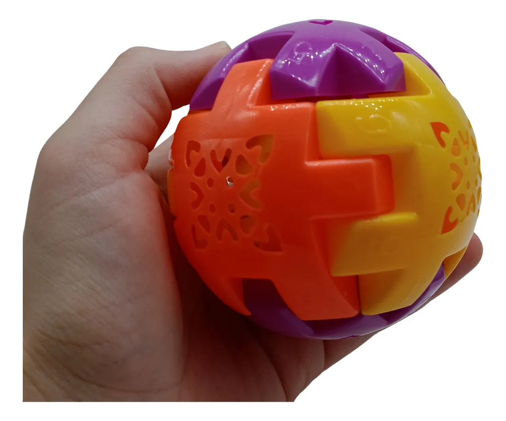 Bola Sensorial Quebra-Cabeça 3D com Guizo 9cm imagem 5 - Brinquedo Quebra-Cabeça material seguro